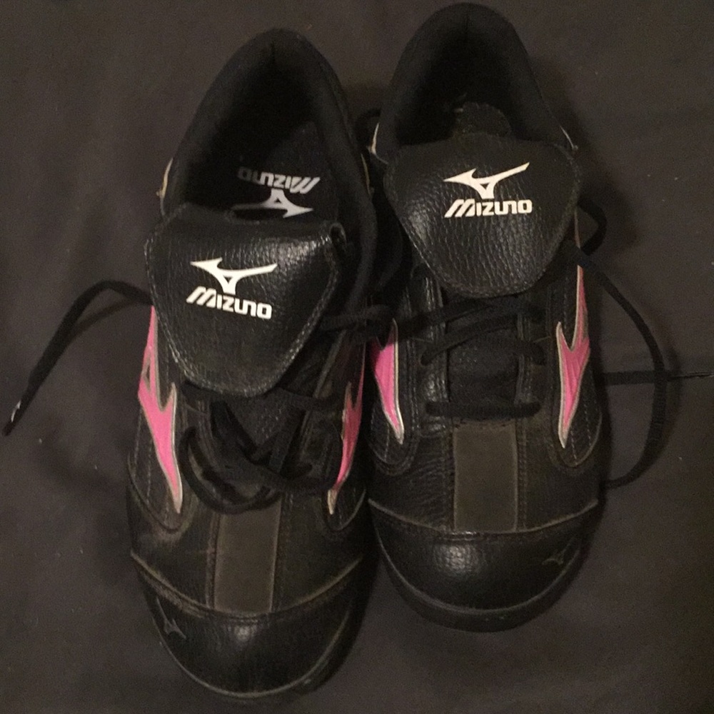 Women’s Cleats